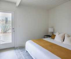 Hotel The Bungalows by Homestead Modern at The Joshua Tree Retreat Center