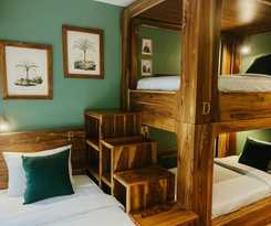 Hotel PORTER HOTEL - Surf and Yoga Retreat