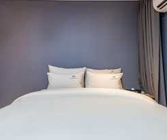 Hotel Cheongju Yongam Sloth