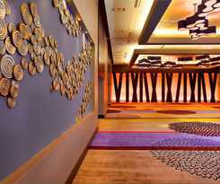  DoubleTree by Hilton Montreal