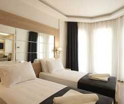 Alesta Seaside Residence