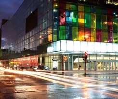 Springhill Suites By Marriott Old Montreal