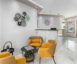 Aria Garden Suites