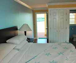 Edgewater Inn