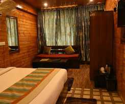 Aanantham Country Resort