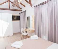 Panellinion Luxury Rooms