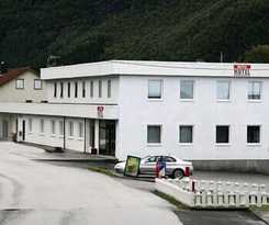 Hotel Systra S&oslash;vik