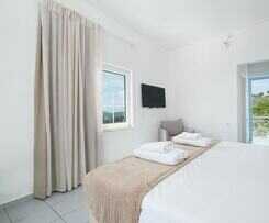 Oniro Skiathos