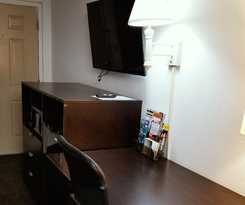 Hotel Sky-Palace Inn and Suites Hutchinson