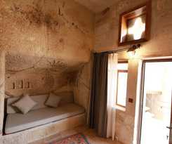 Sarnich Cave Suites