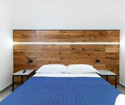  HOTEL PORTUM