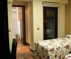 Hotel Hostal La Bartola