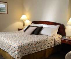Hotel Sternwheeler Hotel & Conference Centre, Trademark by Wyndham 