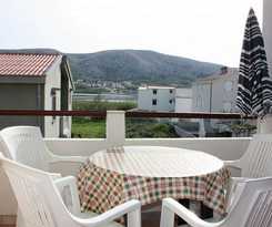 Apartments Blato-J