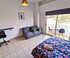 Central Square Nomadic Rooms
