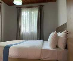  Feel and Live Hotel Villas Restaurant