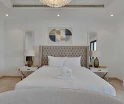 5 Villa w Private Pool Beach on Palm Jumeirah