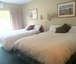 Hotel Wells Gray Inn