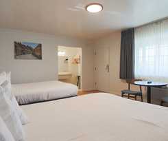 Hotel Solvang Inn and Cottages