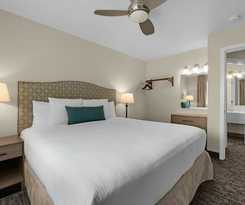 Pelican Shores Inn