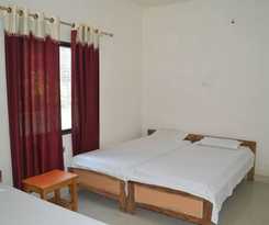 Middle Way Home Stay
