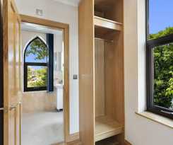 Hotel West One Studios