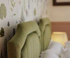 Hotel The George and Dragon