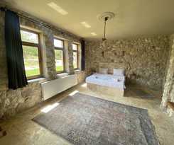  Ala Stone Hotel