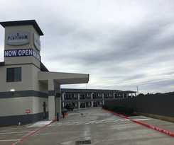 Hotel Platinum Inn and Suites
