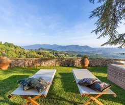 Villa Borbone - Perched on the Lucca Hills
