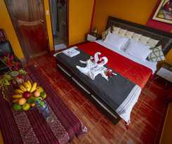 Hotel Yacumama Santa Teresa