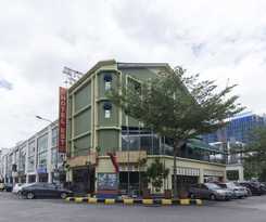 Hotel OYO 604 Est Equine Park