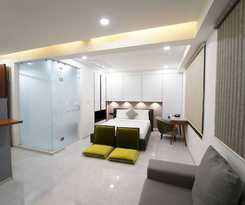 Ebony Residency