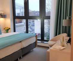 Apricot Hotel