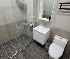Hotel Maple Leaf Holiday Villa
