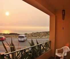 Supertubos Beach Hostel