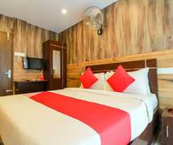 Hotel OYO 26990 Ivory Grande