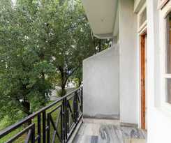 OYO 18674 Airport Inn