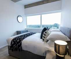 Hotel Stunning City View Apartments in Milton Keynes, Central Location Close to Everything, Free Parking