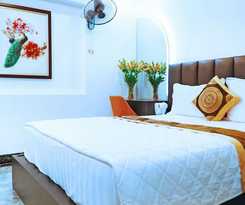 Queen Hotel 2 - Ha Dong