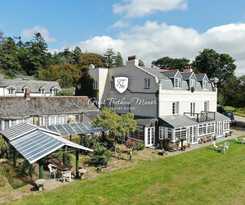 Hotel Great Trethew Manor and Self Catering Lodges