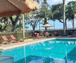 Tropical Resort and Marina on Lake Beresford