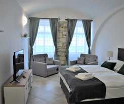 White Swan Boutique Apartments