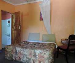 Hotel Lions Court Lodge