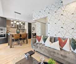 Hotel Stallion Suites Opp CN Tower and Scotiabank Arena
