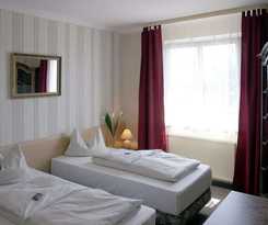 Bavaria Safari Hotel