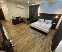 Hotel Click Collection The Abode Dharamshala