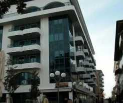 Aparthotel Lacroma