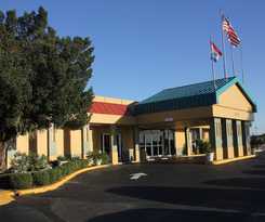 Hotel Cruise Port Inn