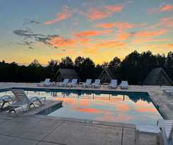 Hotel Skylaranna Resort and Spa
